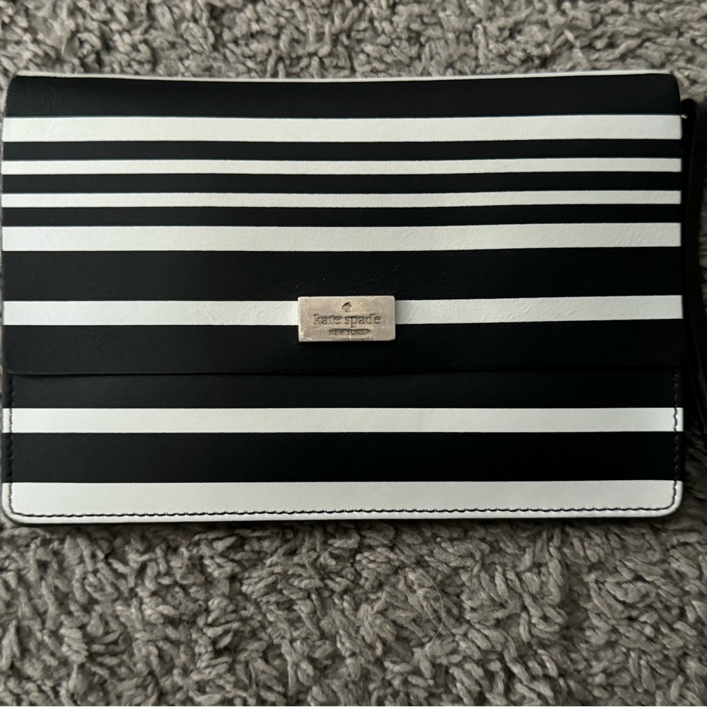 Kate Spade wristlet